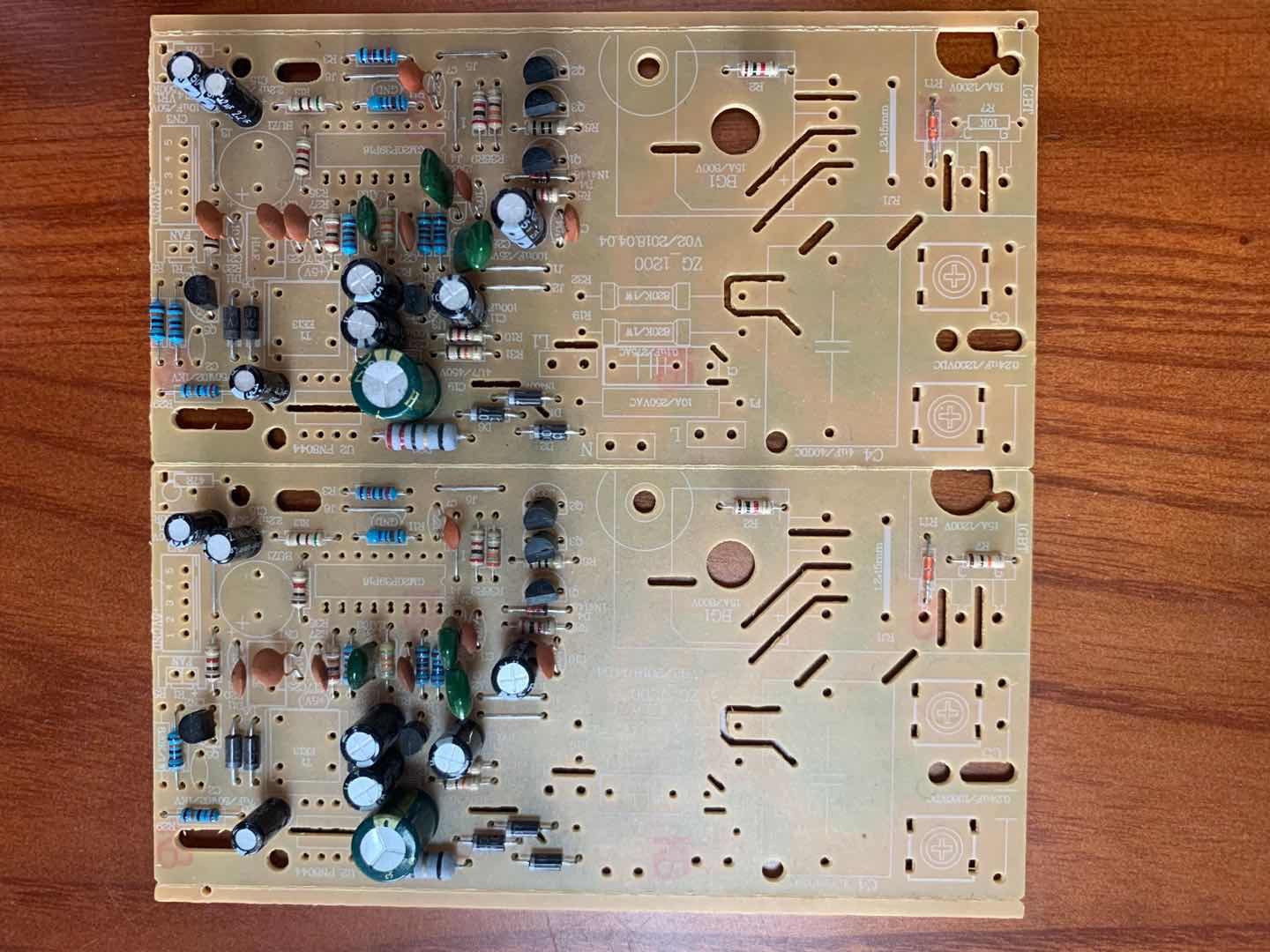 自動插件機(jī)能夠解決電子制造業(yè)那些問題？